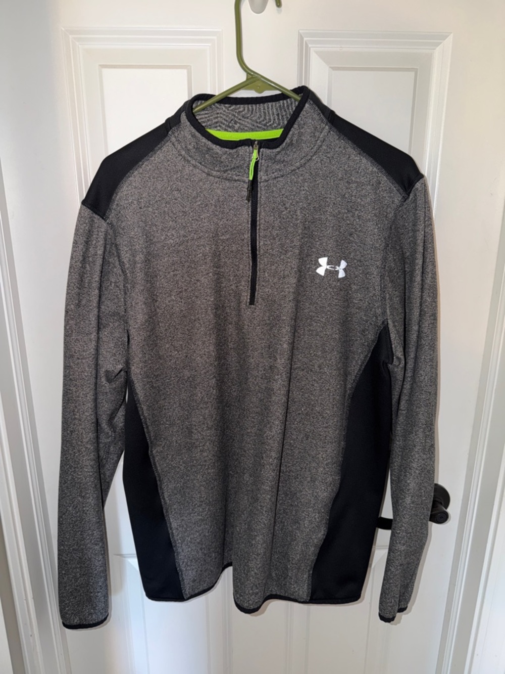 Under Armour Gray & Black Quarter-Zip Performance Pullover